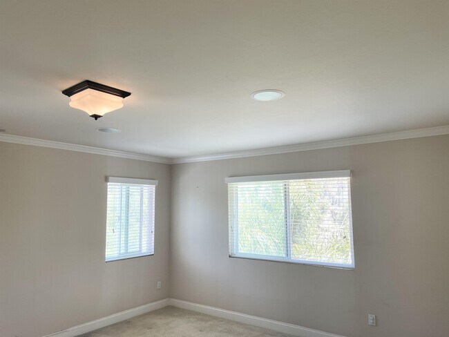 Building Photo - 205 Camille Way
