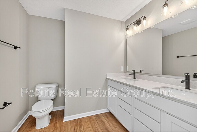 Building Photo - 4390 Douro Trl