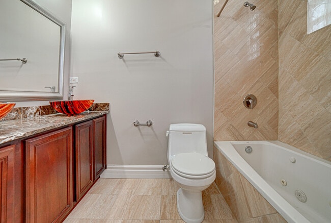 Building Photo - 4858 S Prairie Ave