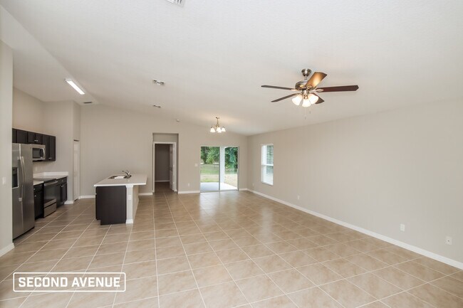 Building Photo - 1576 Summit Rd