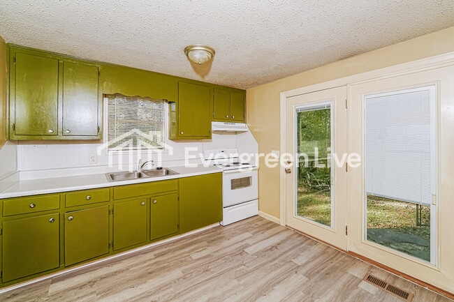 Building Photo - 2524 Oak Leaf Ln