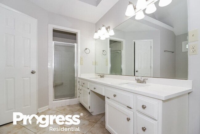 Building Photo - 1592 Fox Trace Dr