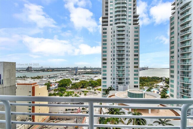 Building Photo - 234 NE 3rd St