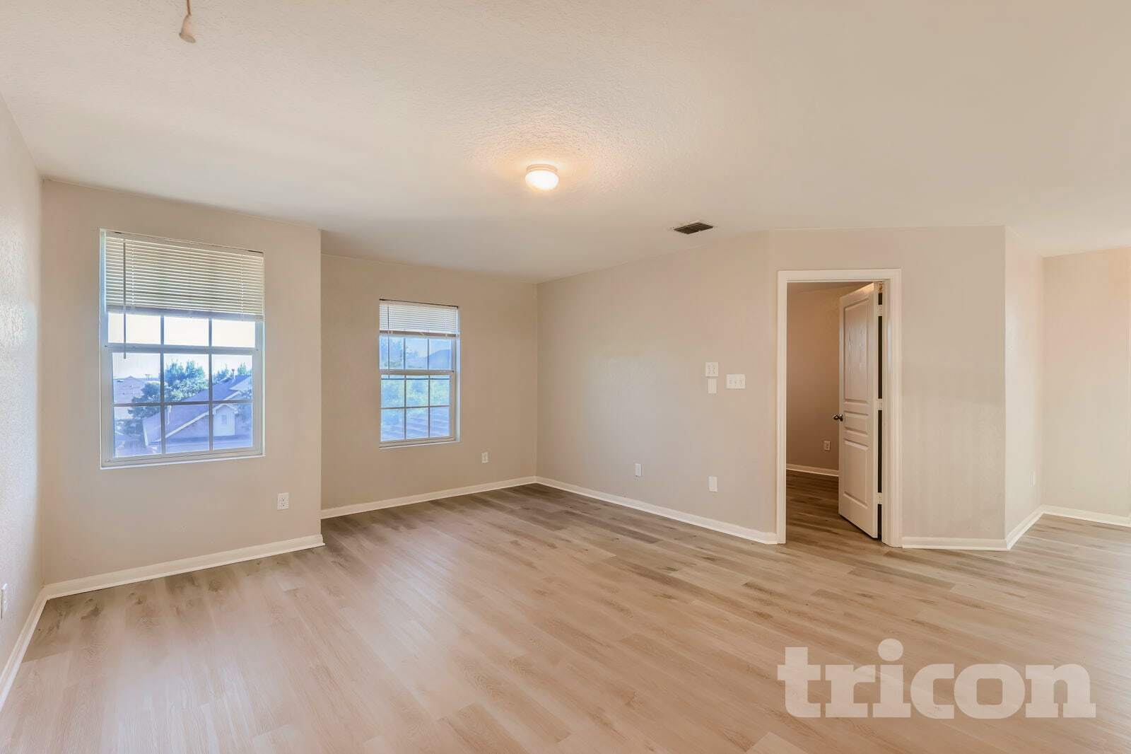 Building Photo - 8819 Olmstead Park