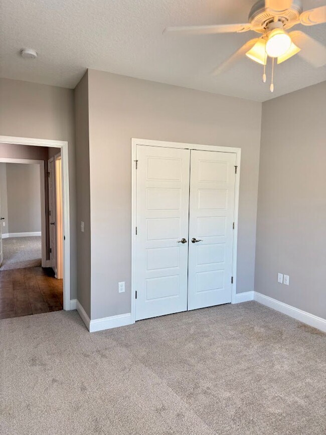 Building Photo - 140 The Villas Wy