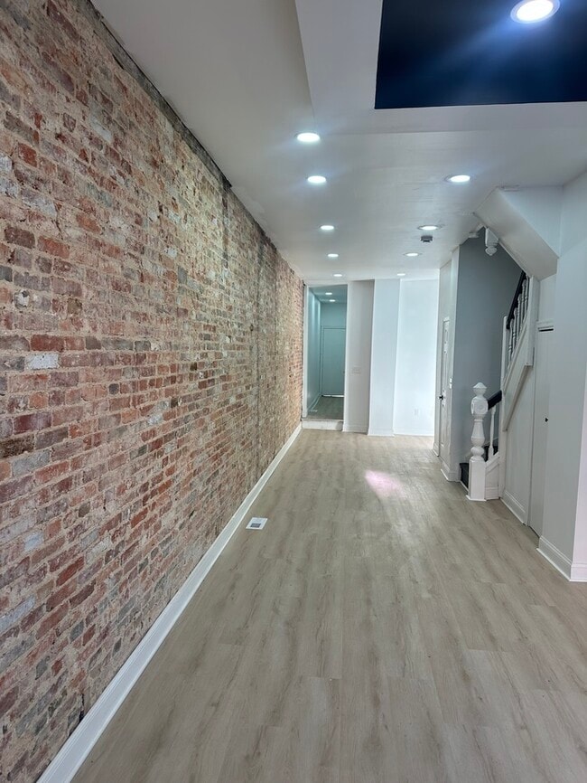 Building Photo - 1417 Madison Ave