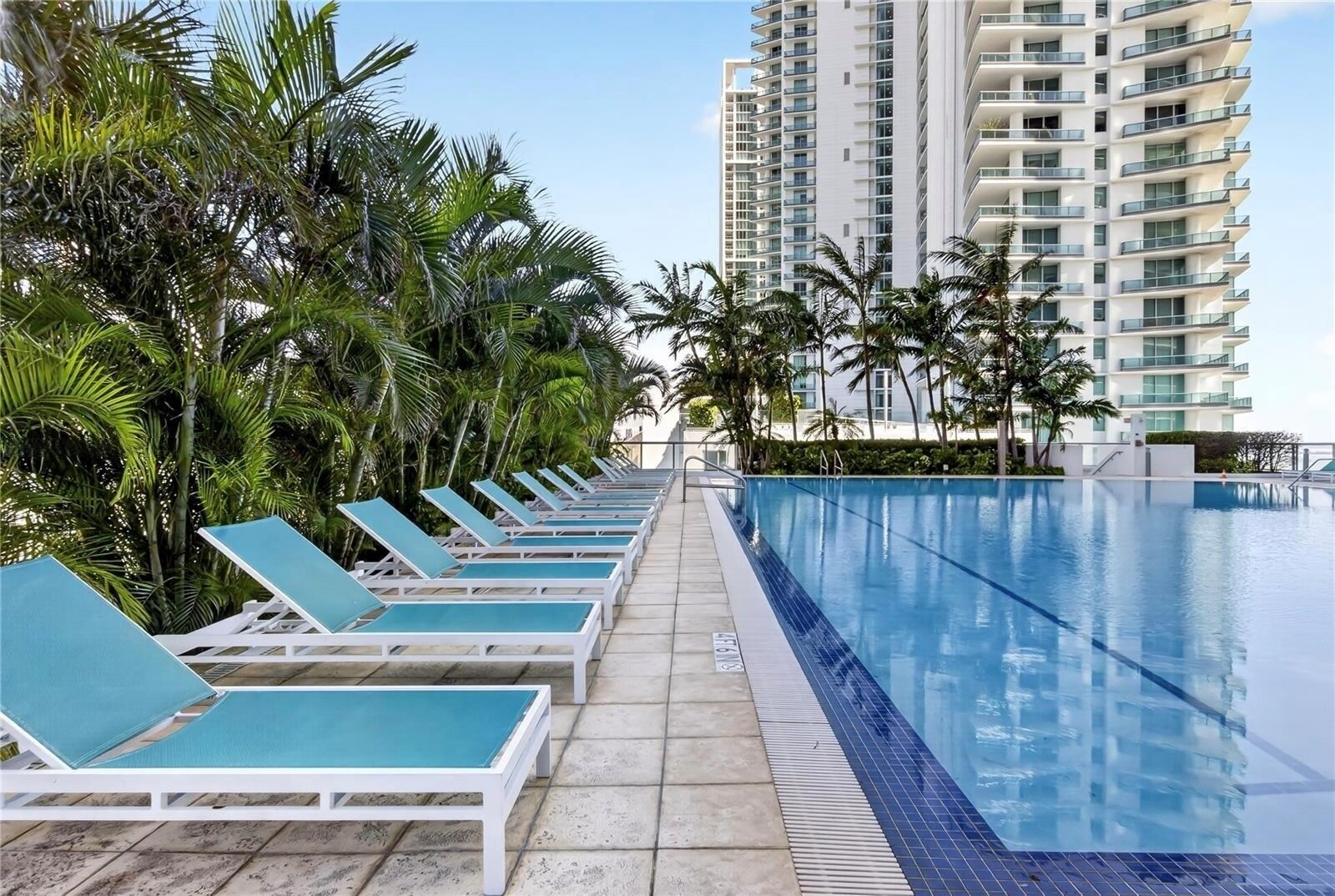 Building Photo - 888 Biscayne Blvd