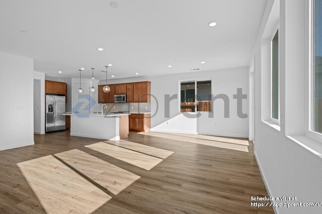 Building Photo - 1710 Halo Ave