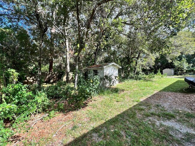 Building Photo - 2941 Shore Dr