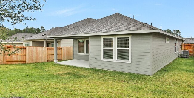 Building Photo - 18612 Hillswood Dr