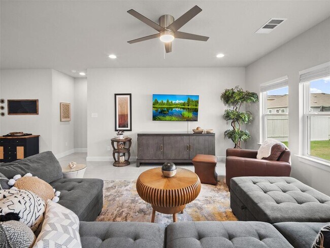 Building Photo - 151 Catalina Dr