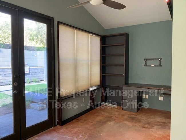 Building Photo - 6005 Avery Island Ave