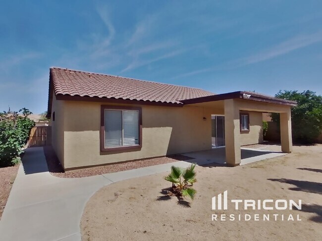 Building Photo - 13261 W Paradise Ln