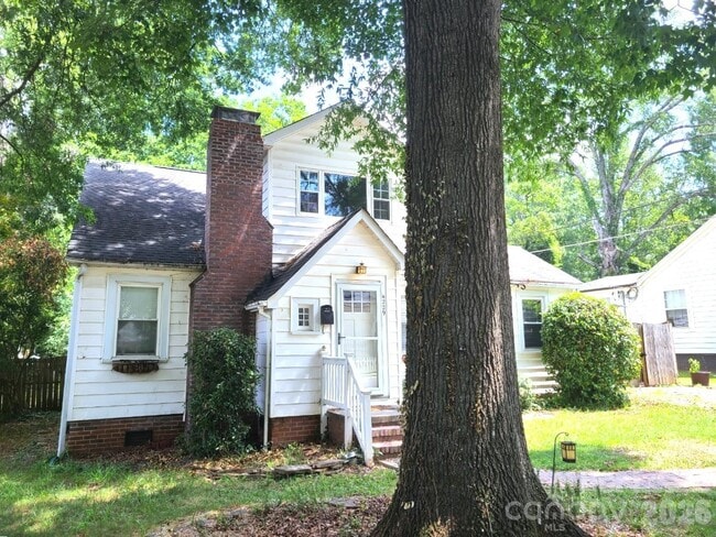 Building Photo - 4229 Hiddenbrook Dr