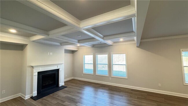 Building Photo - 4587 Silver Oak Dr SW