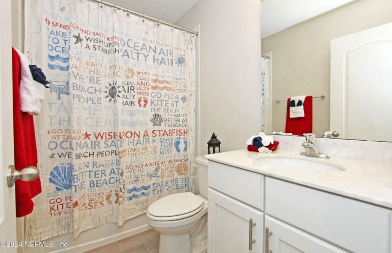 Building Photo - 242 Silverleaf Village Dr