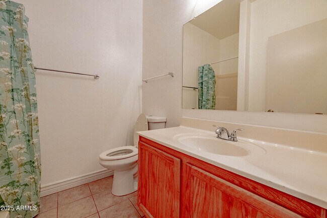 Building Photo - 2723 E Schiliro Cir