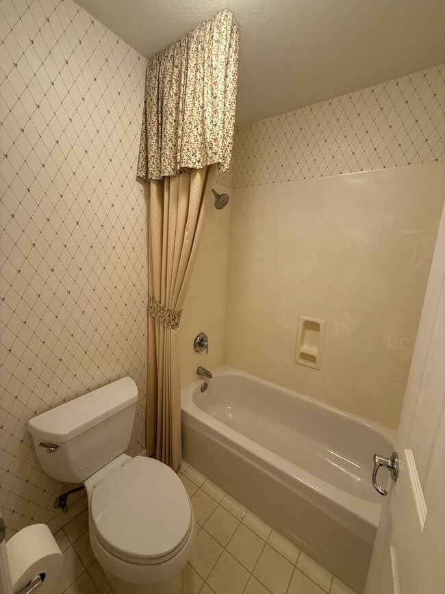 Building Photo - 661 Vintage Valley Dr