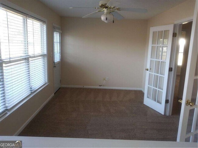 Building Photo - 2809 Driftwood Ct