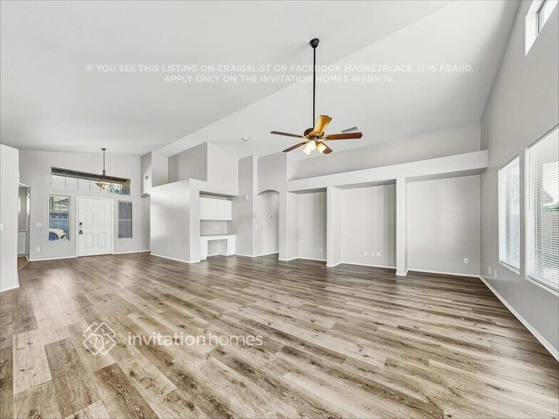 Building Photo - 8524 W Chickasaw St