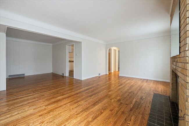 Building Photo - 10606 Marne St