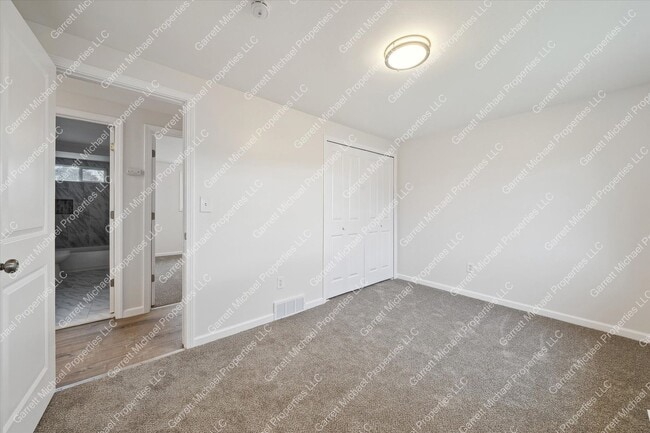 Building Photo - Fully Remodeled 4-Bedroom Home in Desirable Neighborhood in Pontiac for Rent!