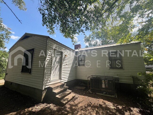 Building Photo - Home for rent in Birmingham! Coming Soon!