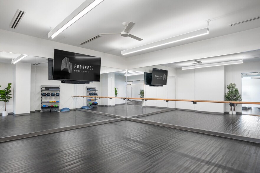 Building Photo - 270 Harvard St