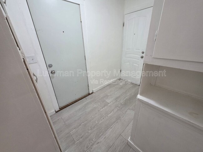 Building Photo - 1821 Horton Ave SE