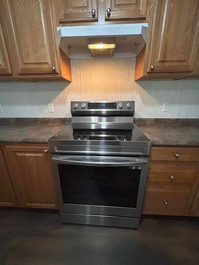 Building Photo - Immaculate 4BR Mobile Home in the heart of...