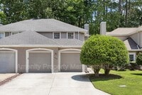 Building Photo - 1628 Willow Cv