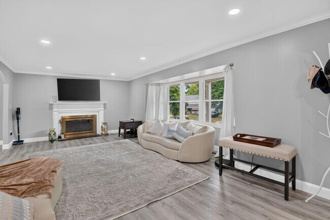 Building Photo - 12420 Seabury Ln