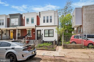 Building Photo - 248 N Alden St