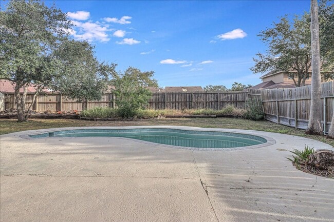 Building Photo - 5518 Sarazen Dr