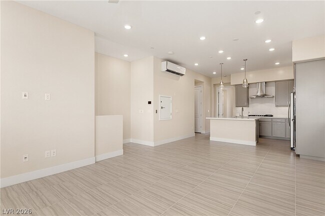 Building Photo - 10013 Hematite Pl