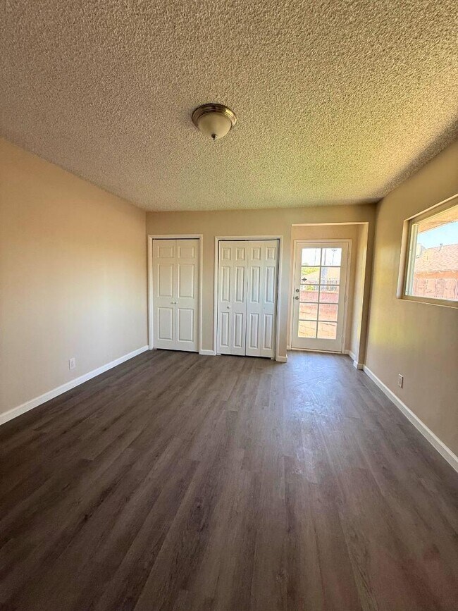 Building Photo - 9115 Encina Ave