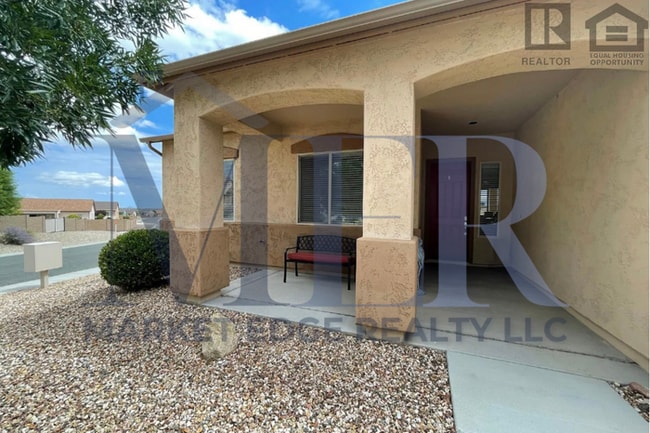 Building Photo - 3Bed/2Bath Home in Prescott Valley! $399 MOVE-IN SPECIAL! Move-In Ready on 1/15/2026!