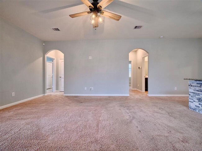 Building Photo - 8019 Vacek Meadows Loop