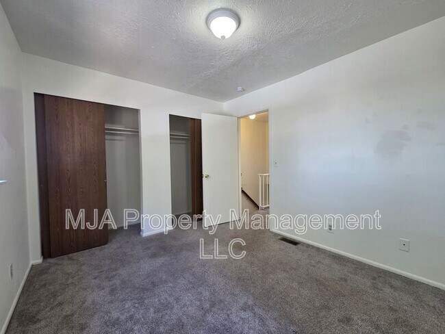 Building Photo - 1145 W 1600 N