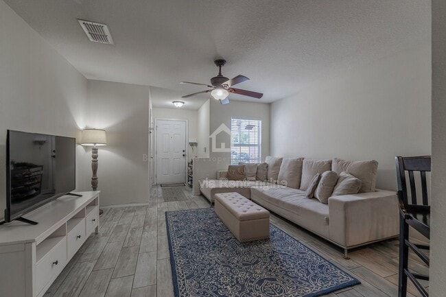 Building Photo - 5095 Dominica Dr
