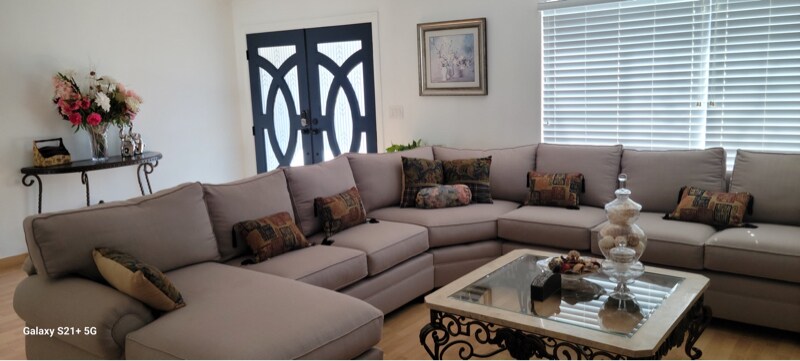 Building Photo - 9621 Telhan Dr