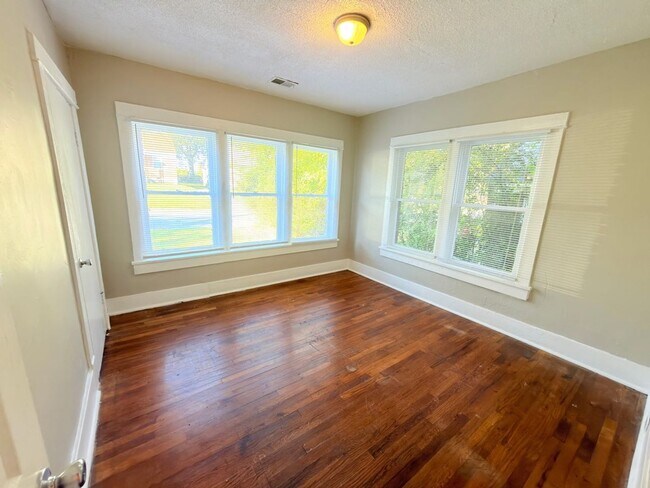 Building Photo - Charming 3-Bedroom Home in Memphis, TN — Move-In Special!