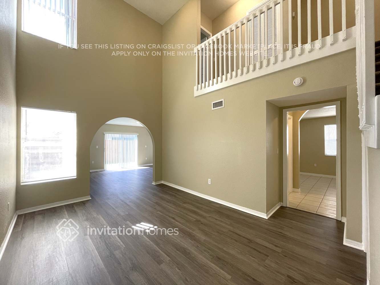 Building Photo - 10522 SW 161st Ave