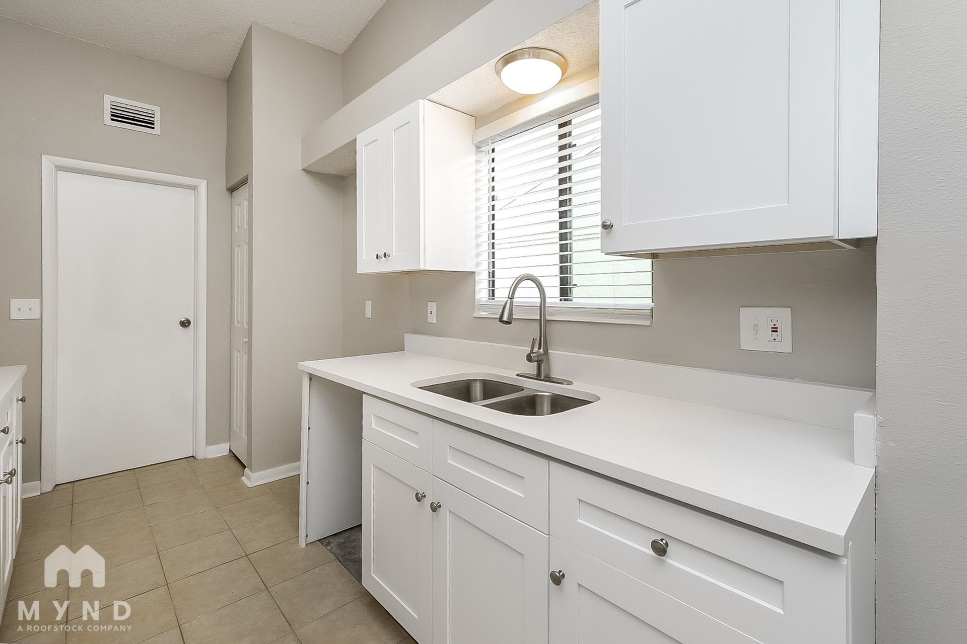 Building Photo - 12418 Hidden Brook Dr