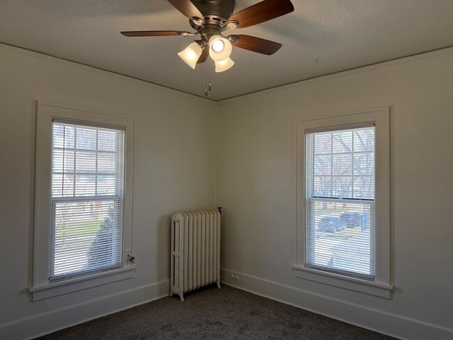 Building Photo - HATCH AND YOUNG 722