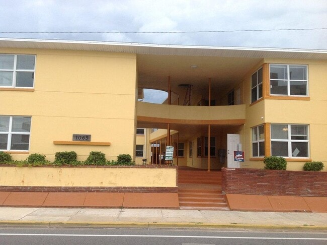 Building Photo - 1065 N Atlantic Ave