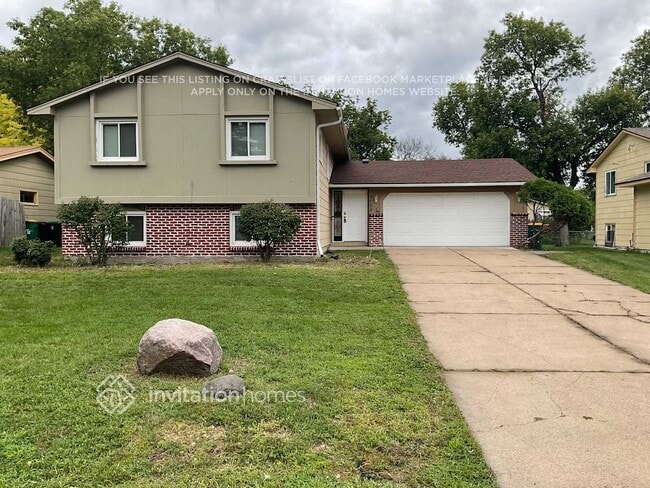 Building Photo - 2708 83rd Ln N
