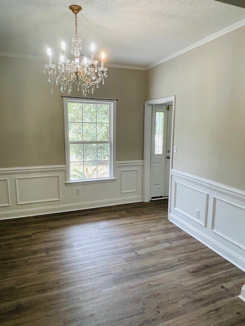 Building Photo - 144 Secretariat Dr