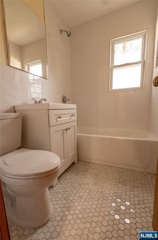 Building Photo - 10 Eastbrook Dr