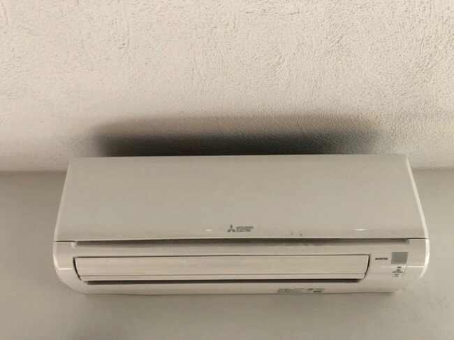 Building Photo - 314 E 8th St